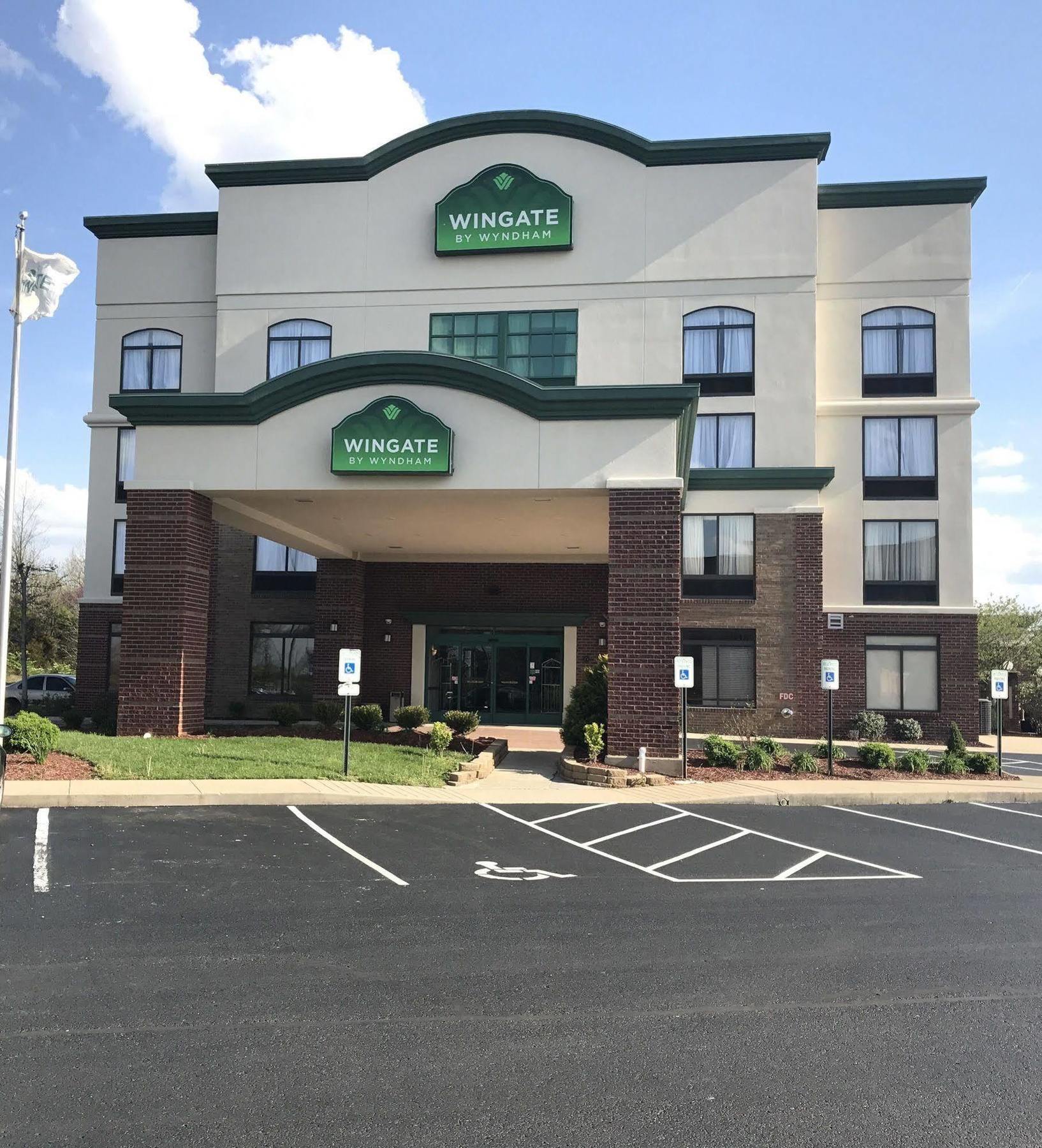 Wingate By Wyndham East 3*