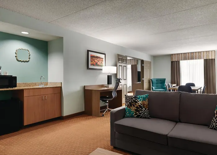 Wingate By Wyndham Louisville East
